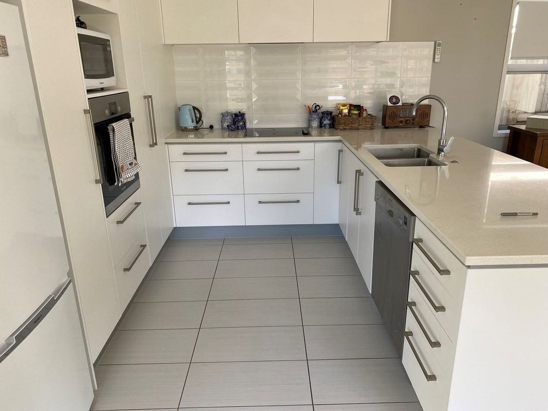 11 Jude Way, Brookfield, Tauranga - Carousel 2