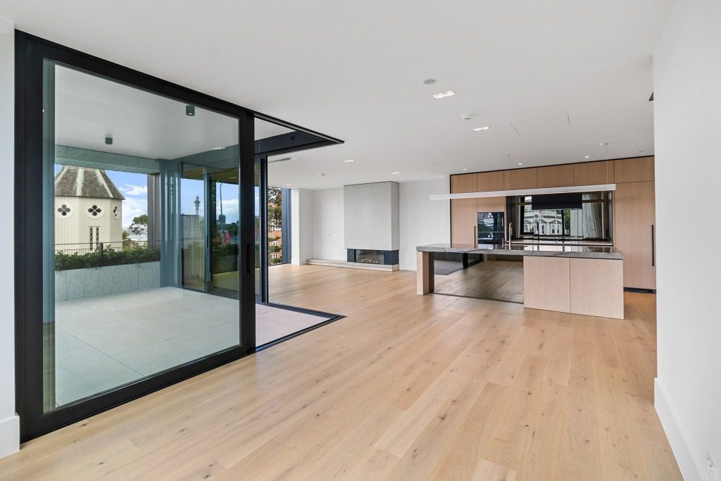 1 Stephen Avenue, Henderson, Auckland - Carousel 1