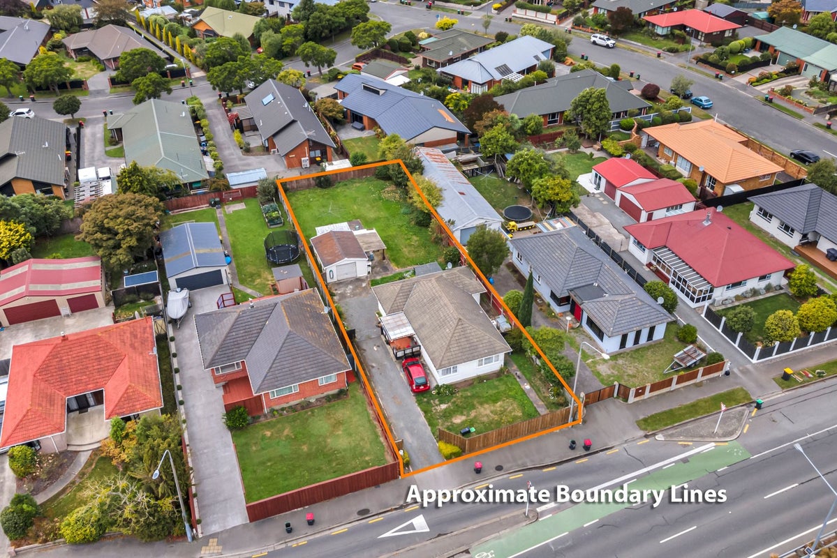 412 Main North Road, Redwood, Christchurch - Carousel 1