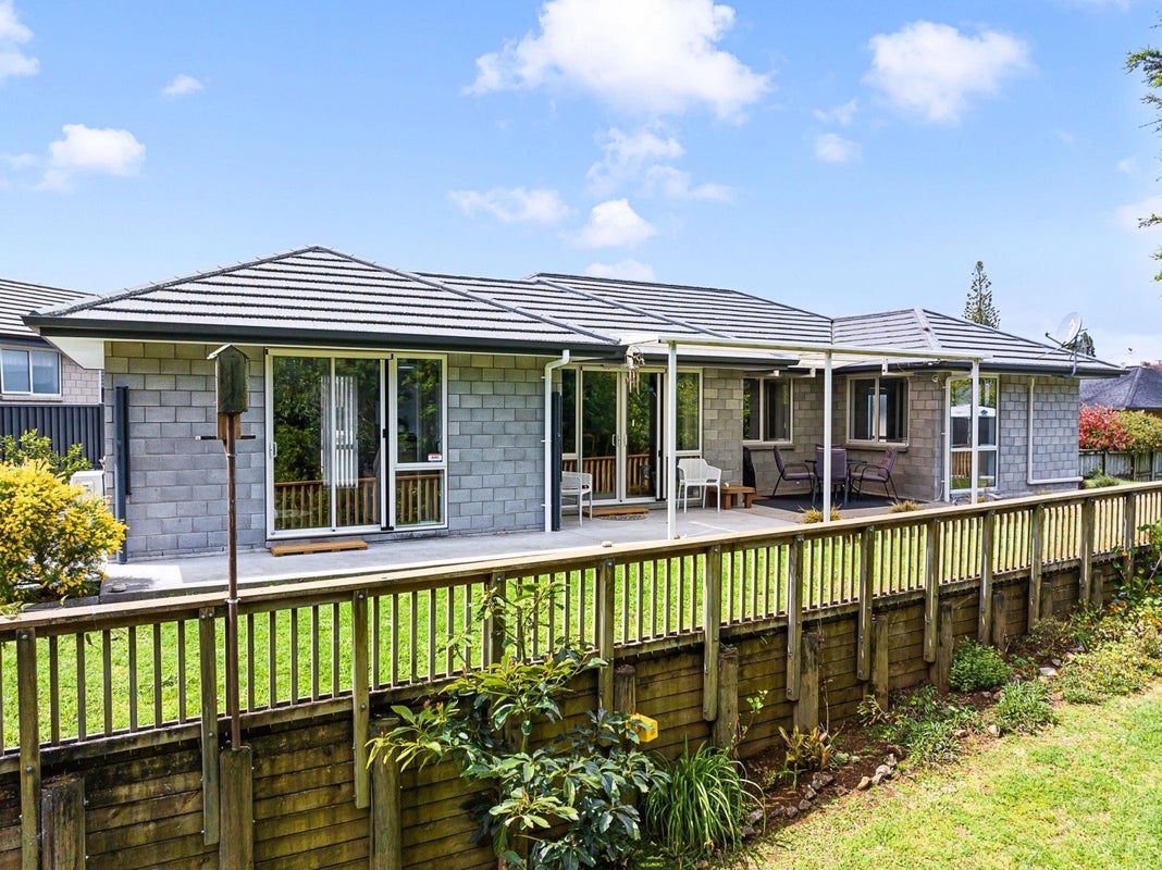 20 Rolling Stone Rise, Tikipunga, Whangarei - Carousel 1