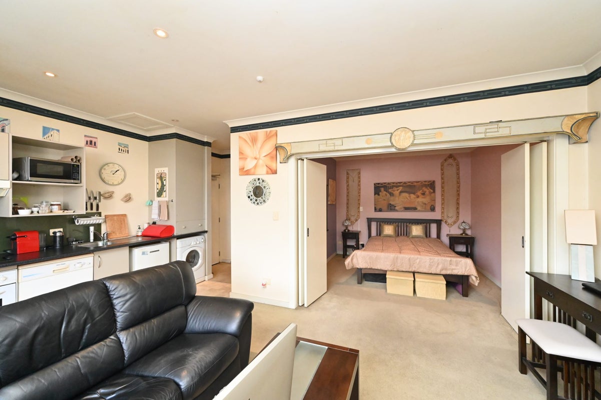 3G/3 Shakespeare Road, Napier South, Napier - Carousel 1
