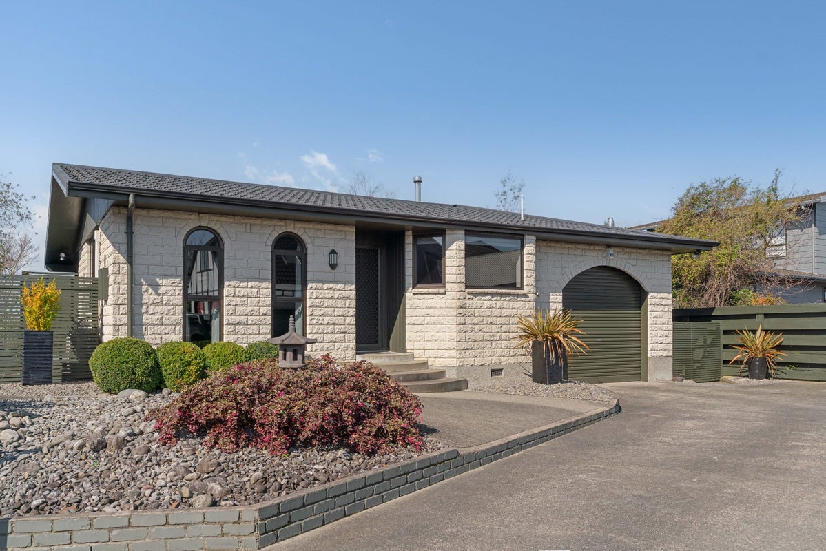 16 Rewa Place, Lansdowne, Masterton - Carousel 22