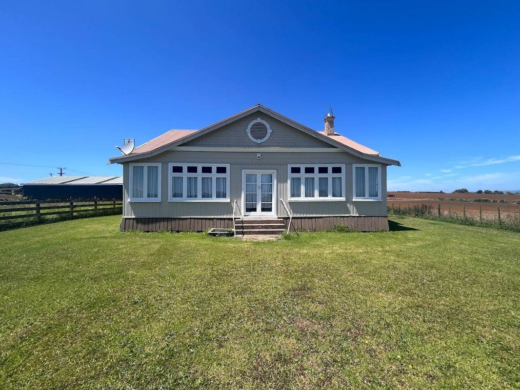 3 Rogers Road, Pukehina, Te Puke - Carousel 1