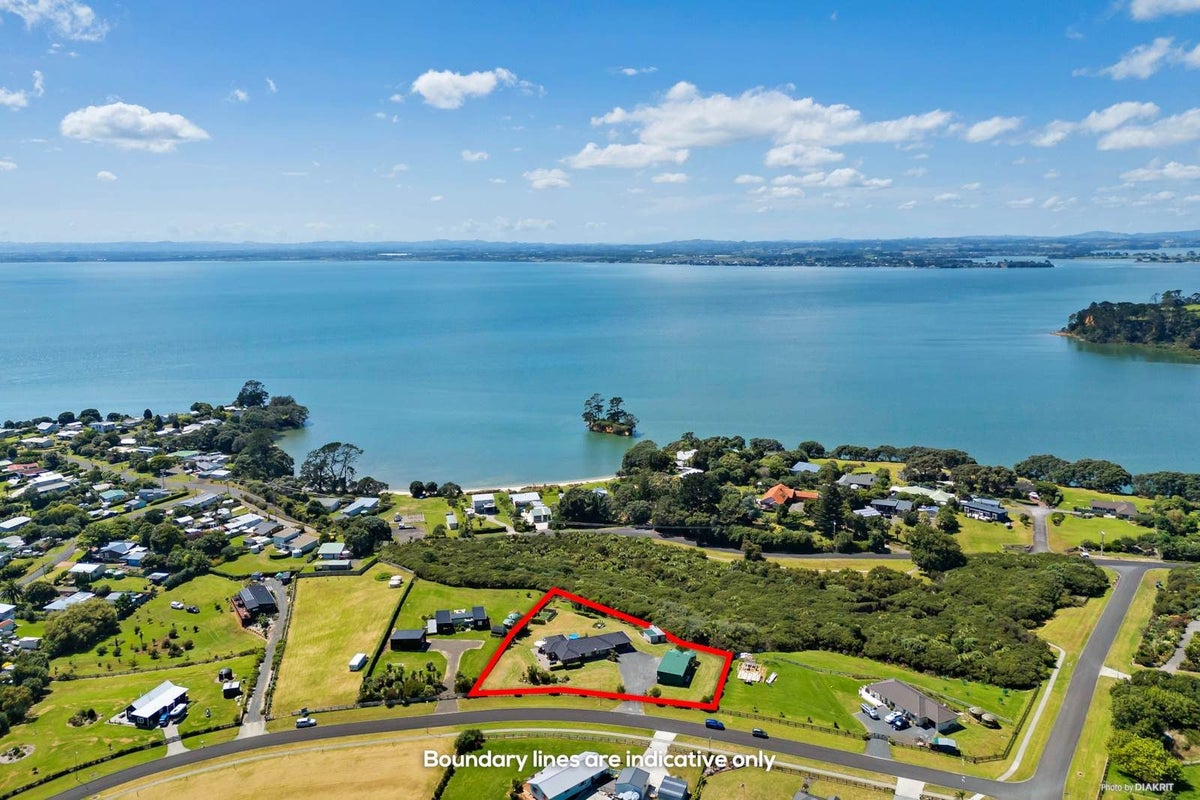 4 Allan Road, Awhitu - Carousel 1