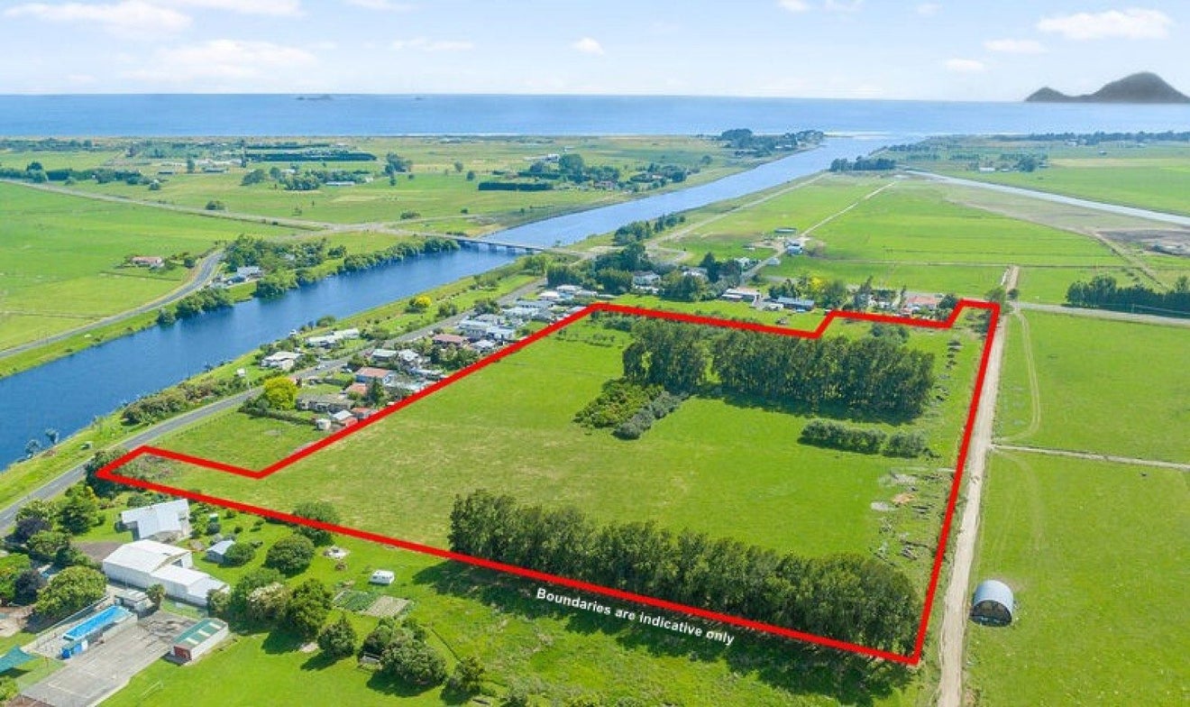 721 Thornton Road, Thornton, Whakatane - Carousel 1