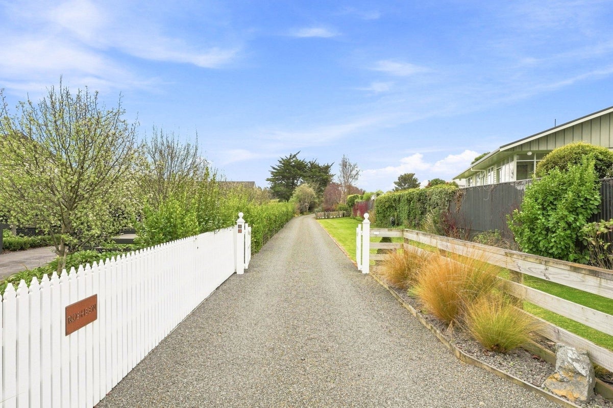 8a Tirimoana Place, Otamatea, Whanganui, Manawatu / Whanganui - Carousel 1