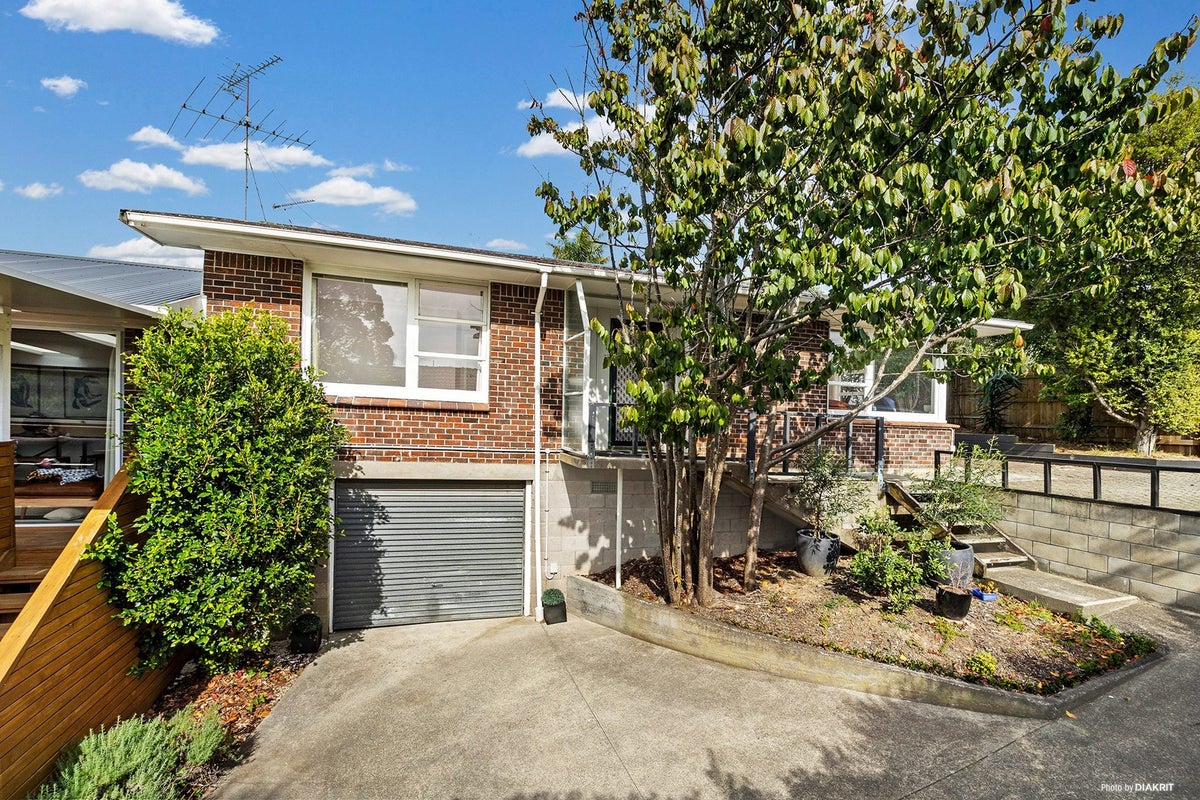 1/64 Allum Street, Kohimarama, Auckland - Carousel 1
