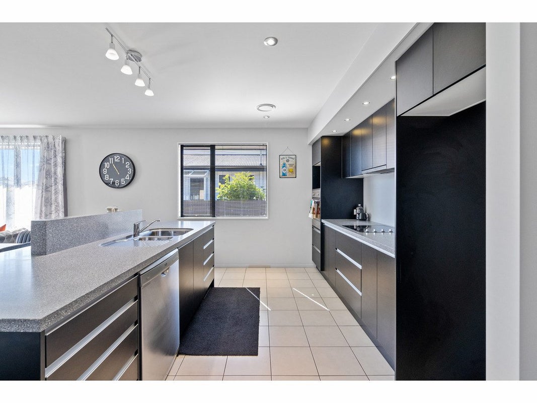 25 Galway Street, Grasmere, Invercargill - Carousel 2