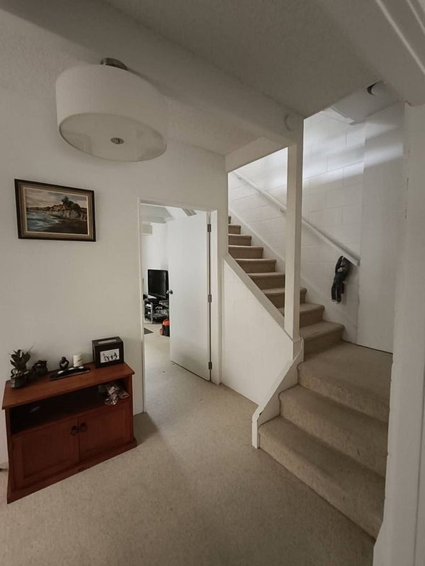 1 Kim Street, Khandallah, Wellington - Carousel 2