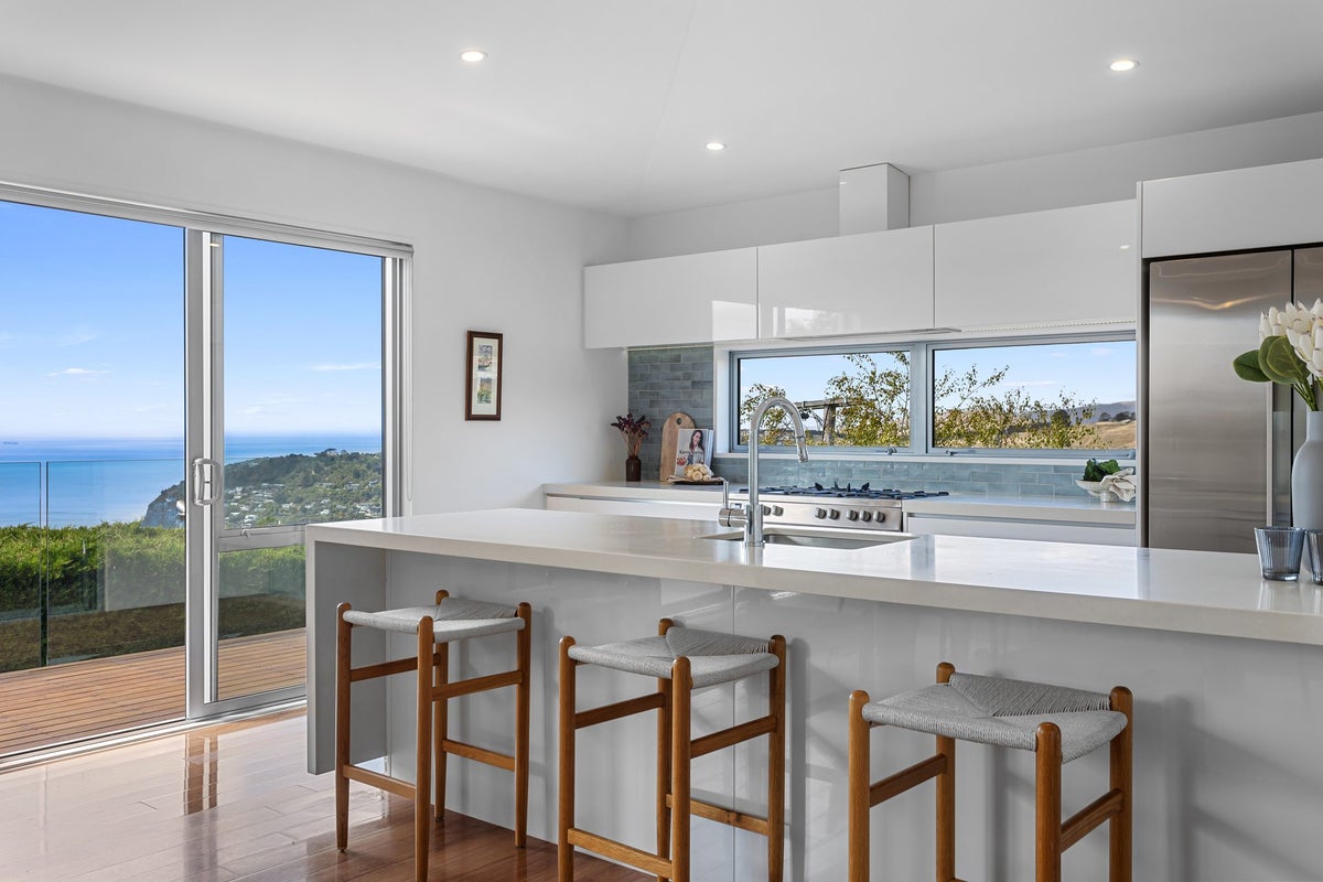 196 Clifton Terrace, Clifton, Christchurch - Carousel 2