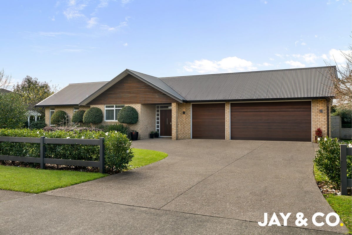 34 Monument Road, Papakura - Carousel 1