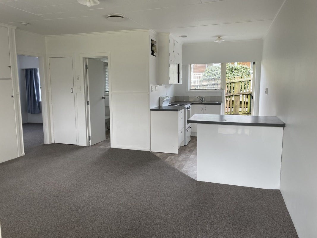 11 Ford Avenue, Kamo, Whangarei - Carousel 7