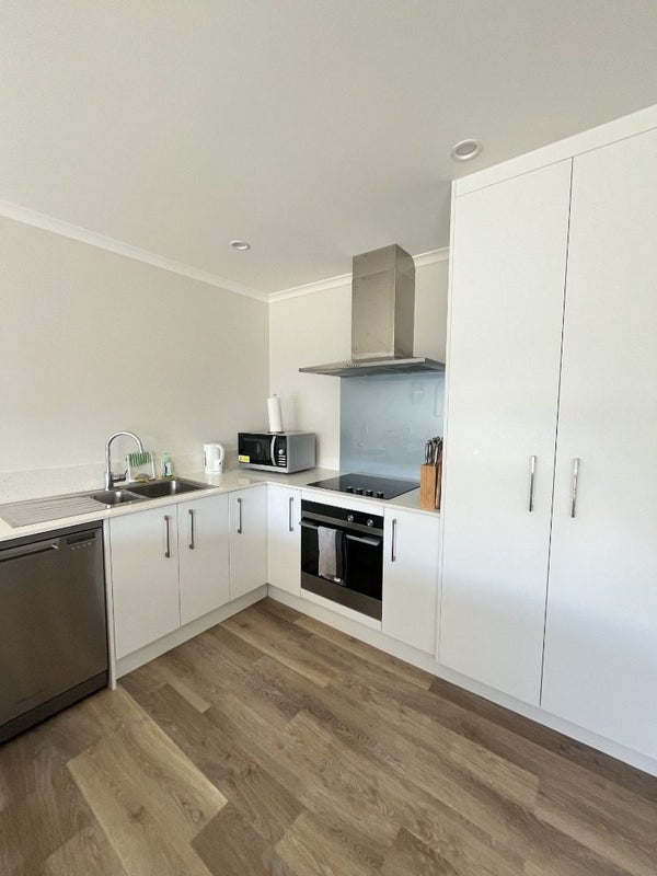 214A NAVIGATION DRIVE, Whitby, Porirua - Carousel 2