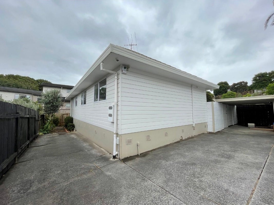 76C Malvern Road, Morningside, Auckland - Carousel 1