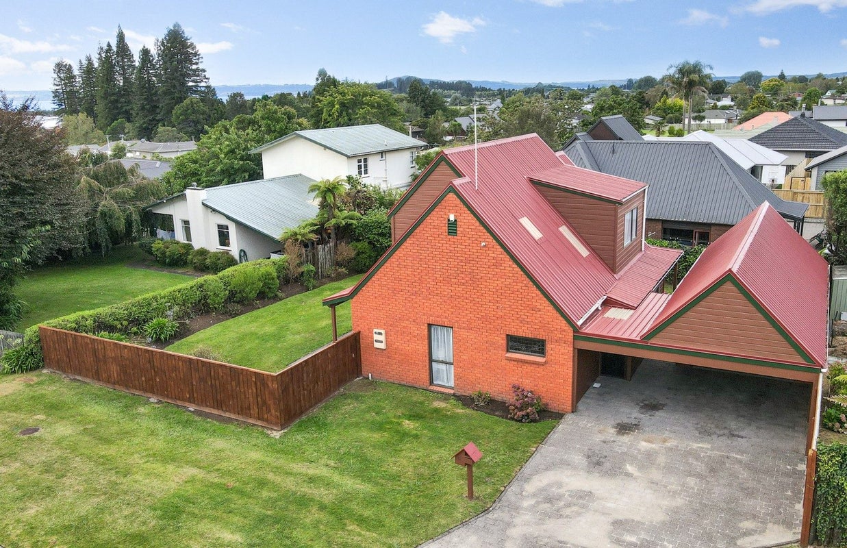 1A Lynbert Road, Lynmore, Rotorua - Carousel 2