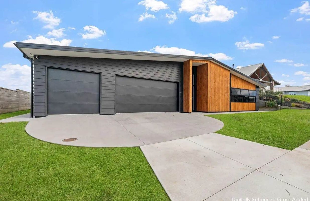 6 Trevor McMiken Drive, Patumahoe, Pukekohe - Carousel 1