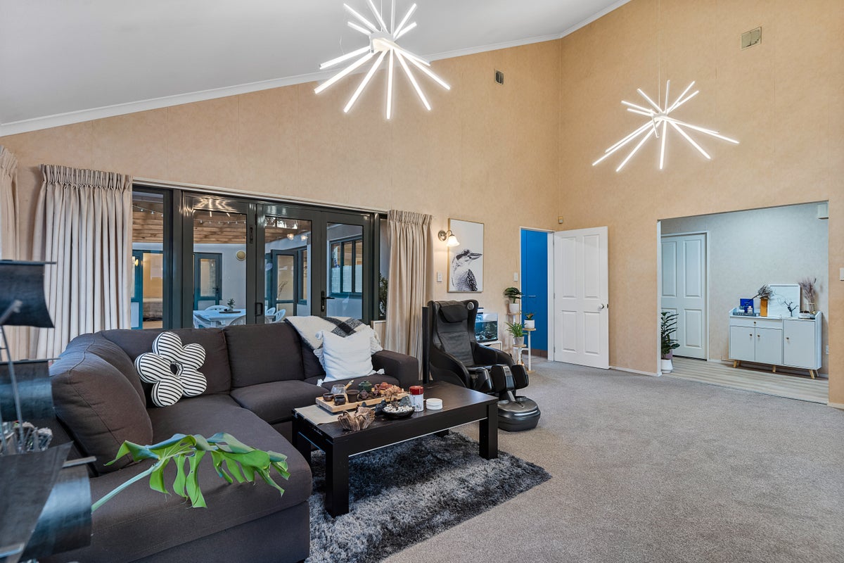 5 Huntaway Lane, Te Atatu Peninsula, Auckland - Carousel 2