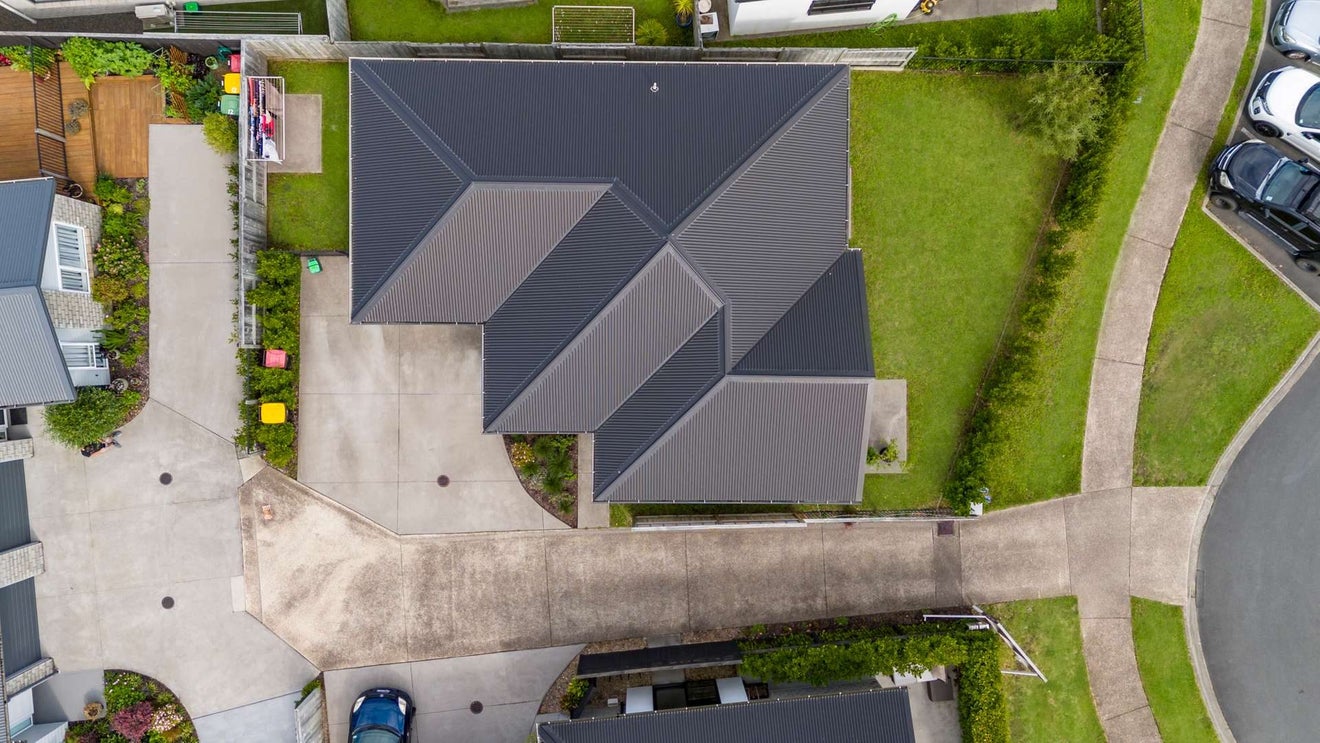 10 Foley Grove, Pyes Pa, Tauranga - Carousel 2
