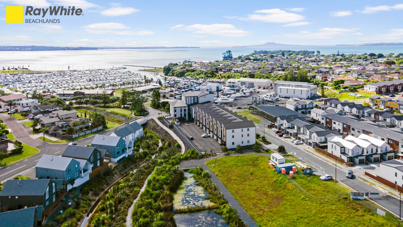 61 Ninth View Avenue, Beachlands, Auckland - Carousel 35