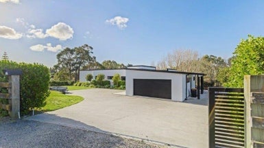 111 Polson Hill Drive, Aokautere, Palmerston North - Carousel 1
