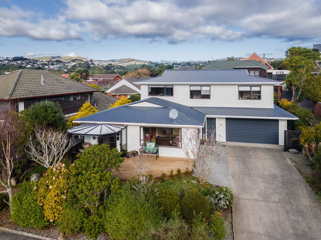 28 Lakewood Avenue, Churton Park, Wellington - Carousel 1