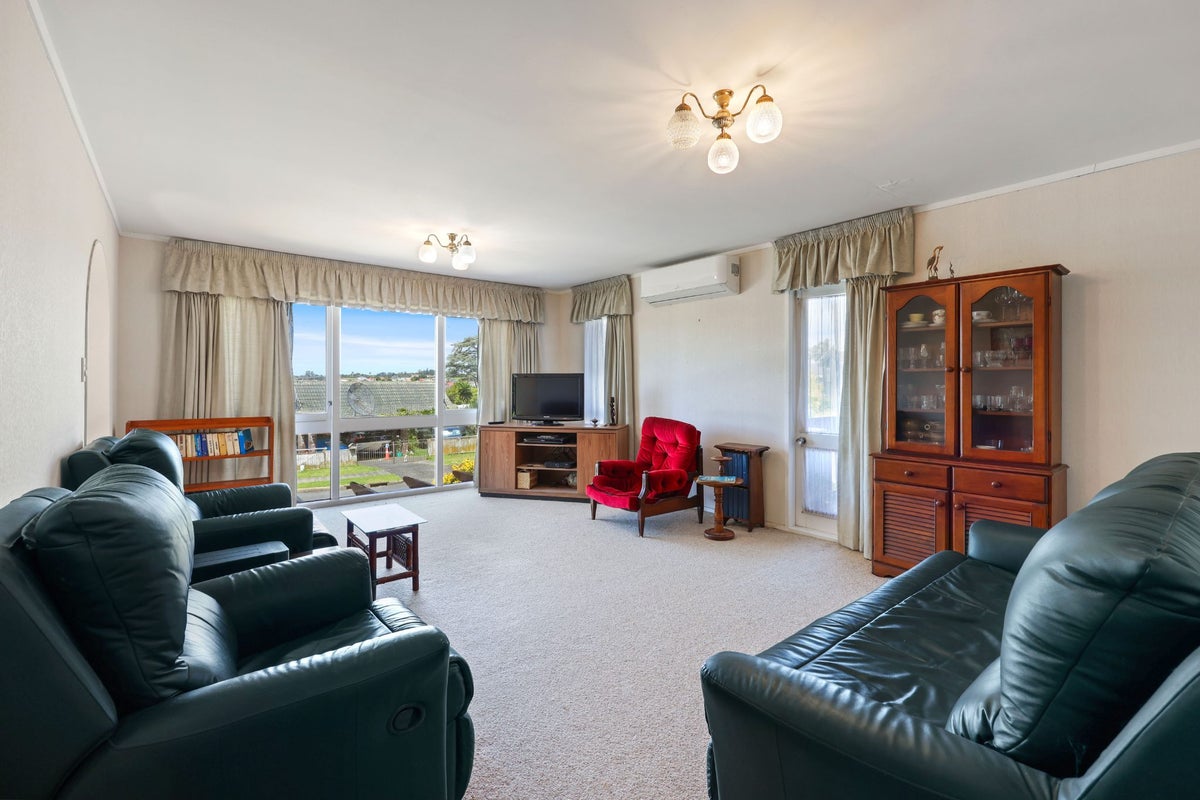 14 Culver Terrace, Howick, Auckland - Carousel 2