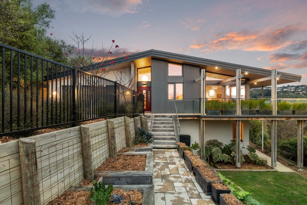 22 Woodlau Rise, Huntsbury, Christchurch - Carousel 2