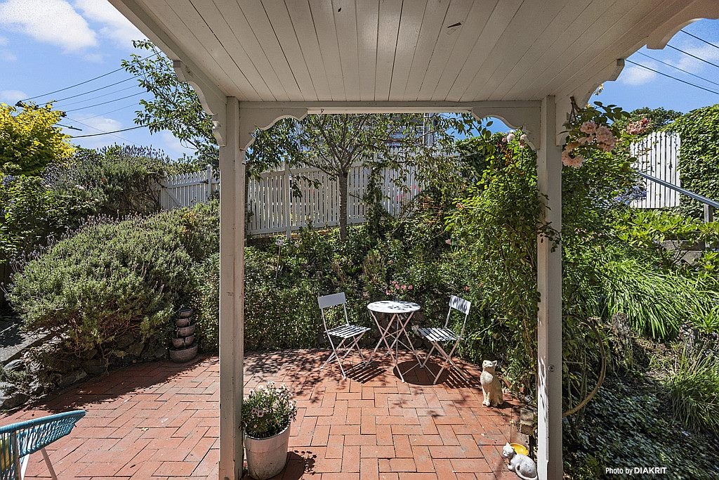 44 Hamilton Road, Hataitai, Wellington - Carousel 2