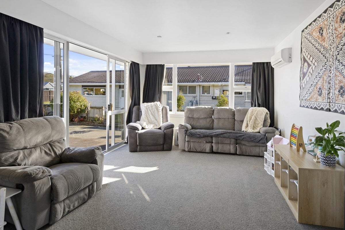 27 Tramway Road, Springfield, Springfield - Carousel 2