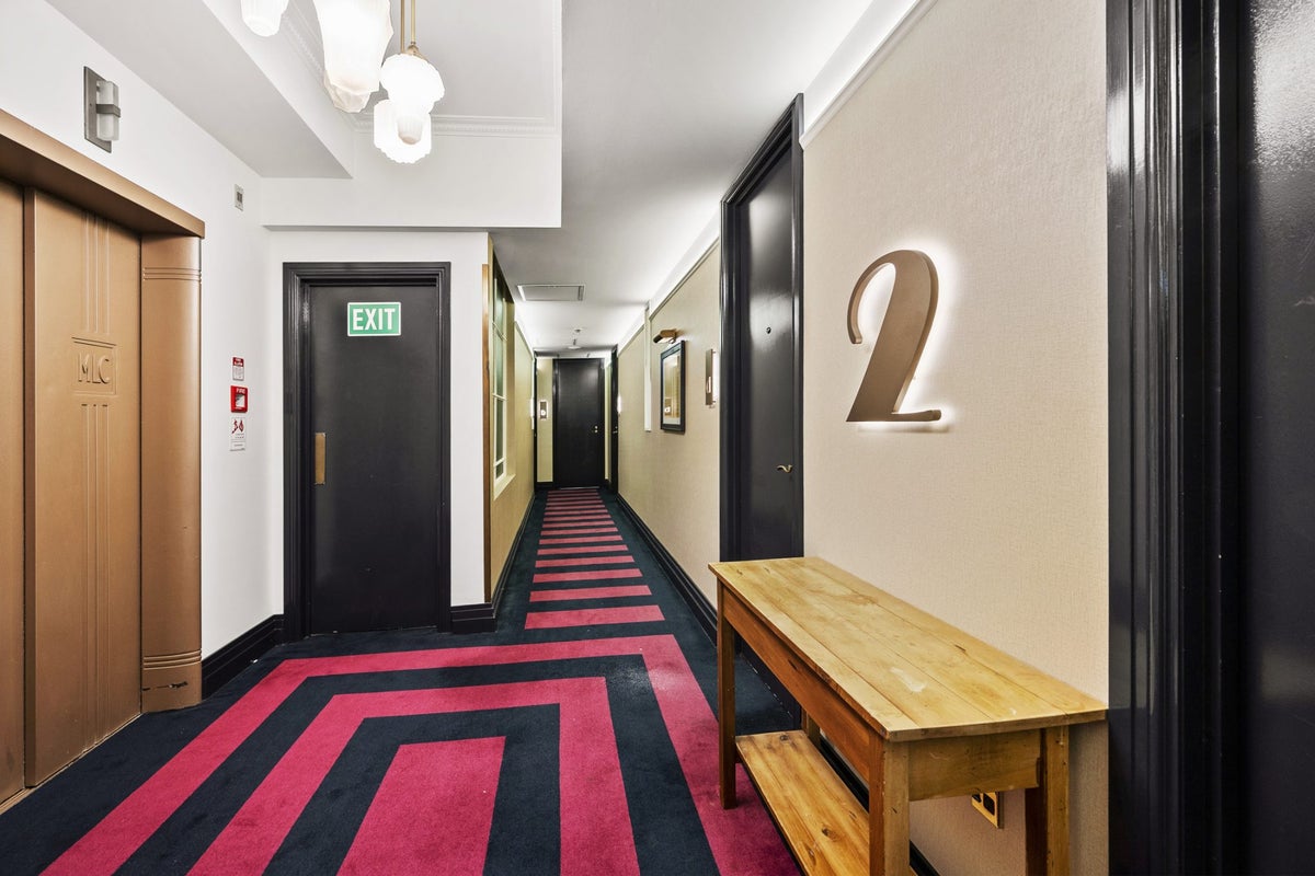 2B/33 Hunter Street, Wellington Central, Wellington - Carousel 2