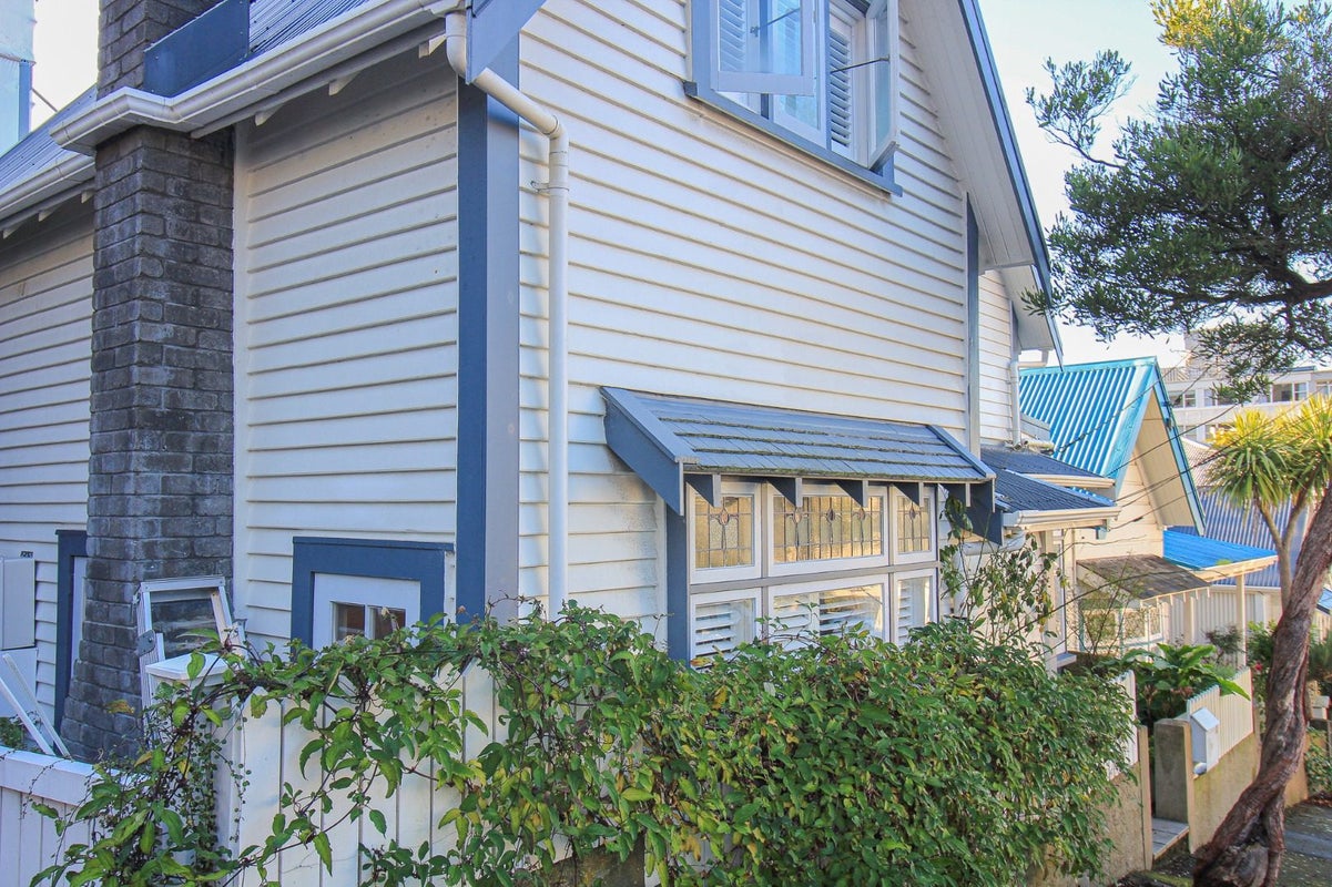 16 Newman Terrace, Thorndon, Wellington - Carousel 2