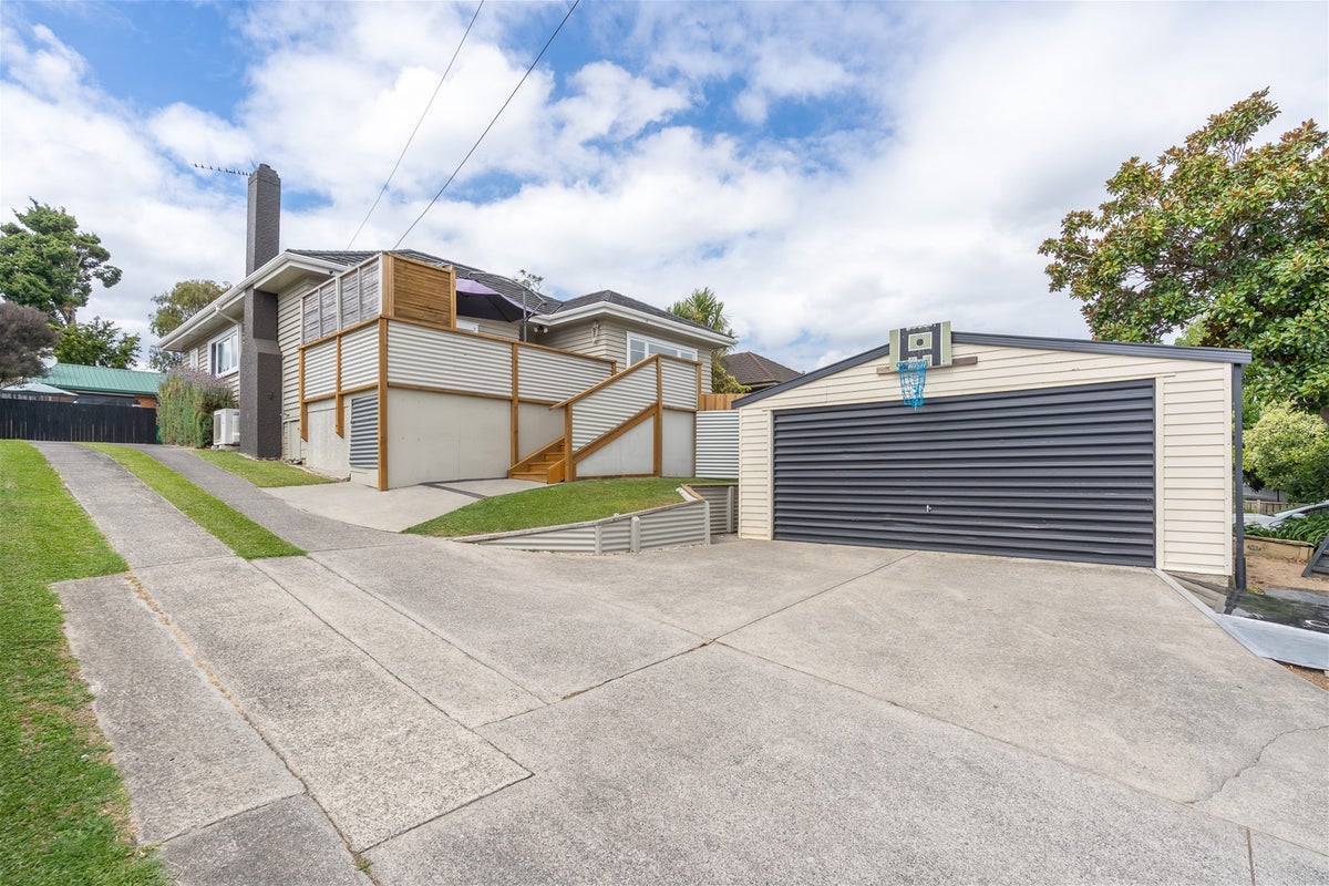 34 Vercoe Road, Beerescourt, Hamilton - Carousel 1