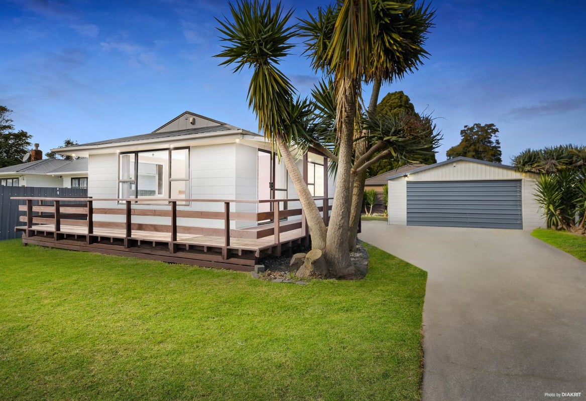 2/42 Sutton Crescent, Papakura, Papakura - Carousel 1