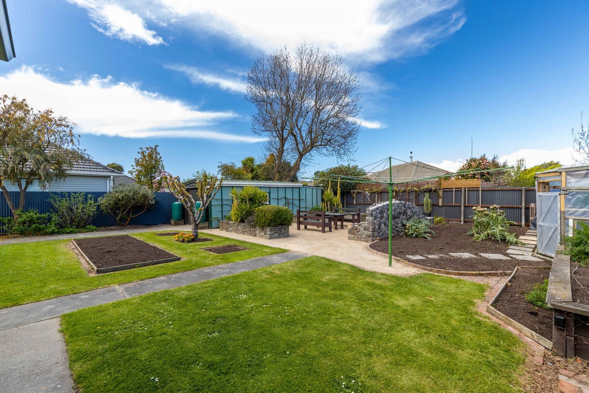 54 Glenfield Crescent, Mairehau, Christchurch - Carousel 2