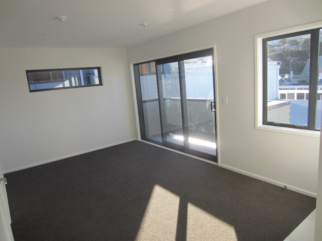 8/232 Main Road, Tawa, Wellington - Carousel 9