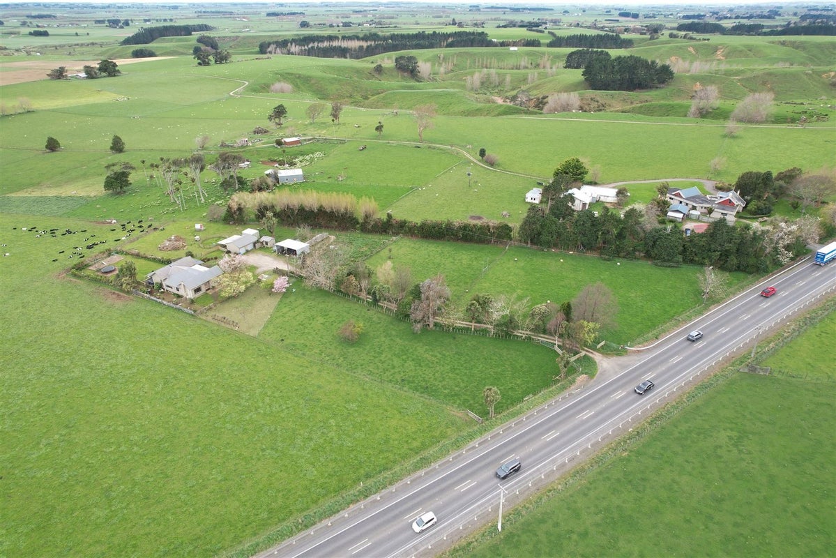 783 State Highway 1, Blenheim - Carousel 24