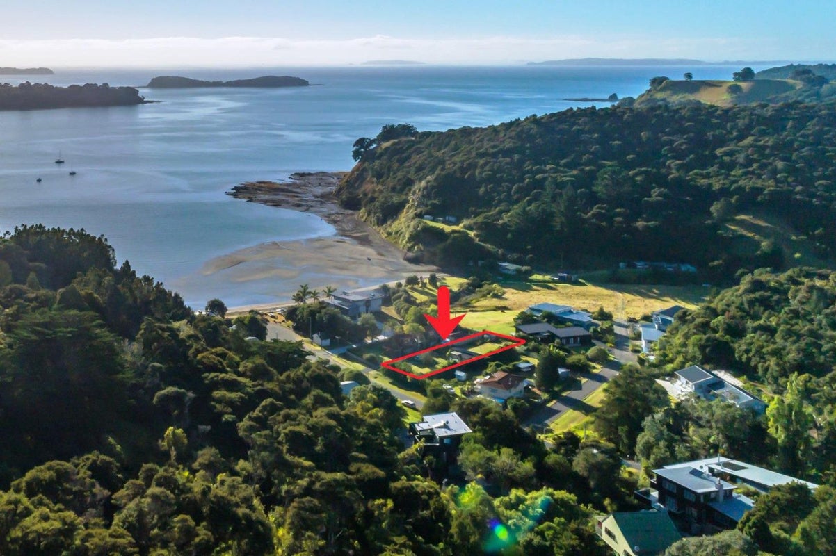 54 Opahi Bay Road, Mahurangi West, Warkworth - Carousel 1