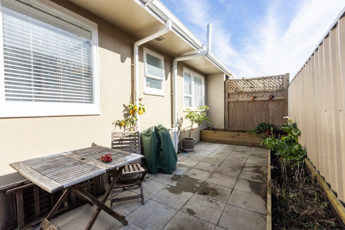 4/7 MCGRATH ST, TE AWA, NAPIER - Carousel 11
