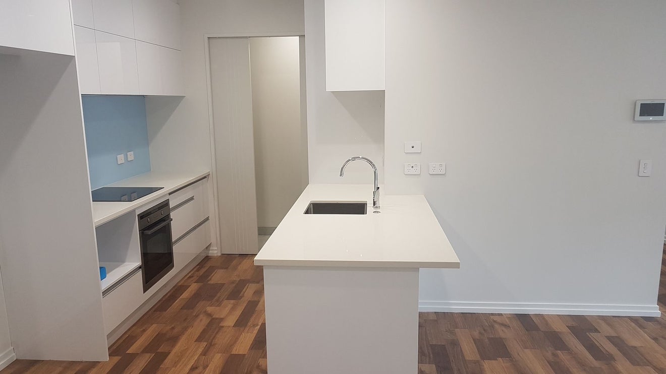 8/46 Wellington Street, Howick, Auckland - Carousel 1