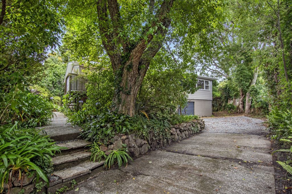 21 Earls Place, Onerahi, Whangarei - Carousel 1
