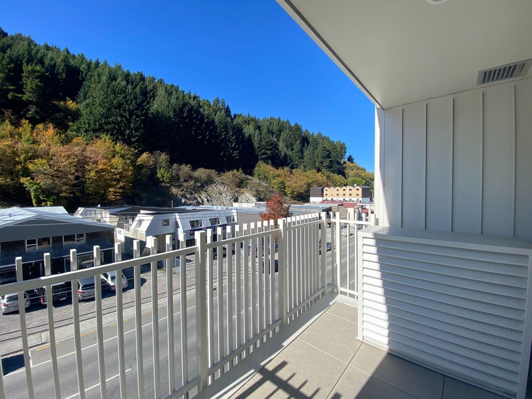 209/98 Gorge Road, Queenstown, Queenstown - Carousel 7