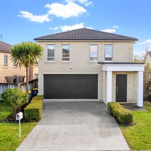 81 Fields Parade, Oteha, Auckland - Carousel 1