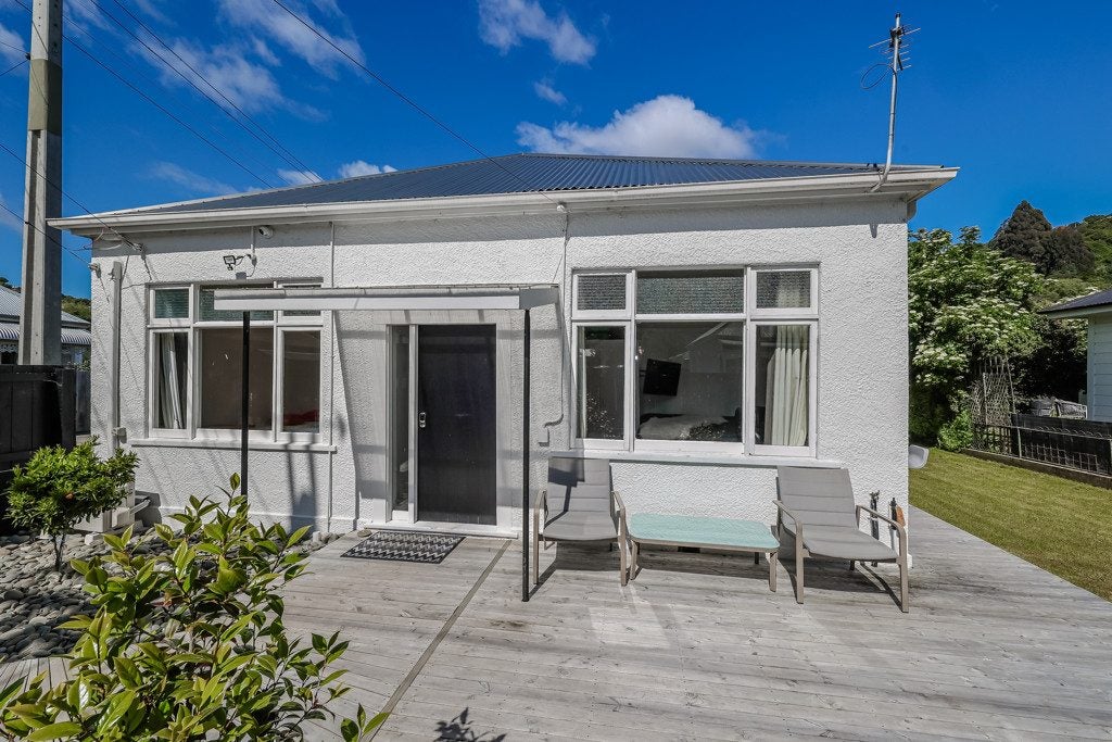 39 Selwyn Street, North East Valley, Dunedin - Carousel 1