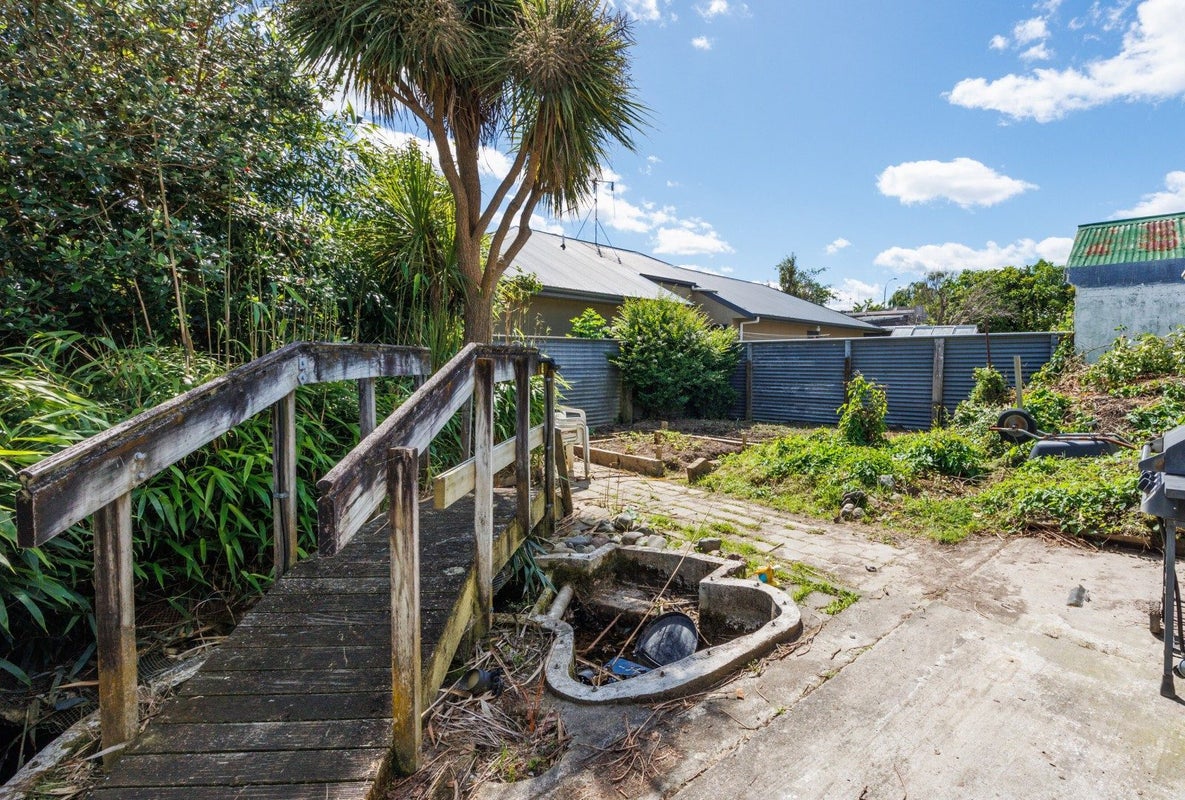 97 Churchill Avenue, Hokowhitu, Palmerston North - Carousel 13