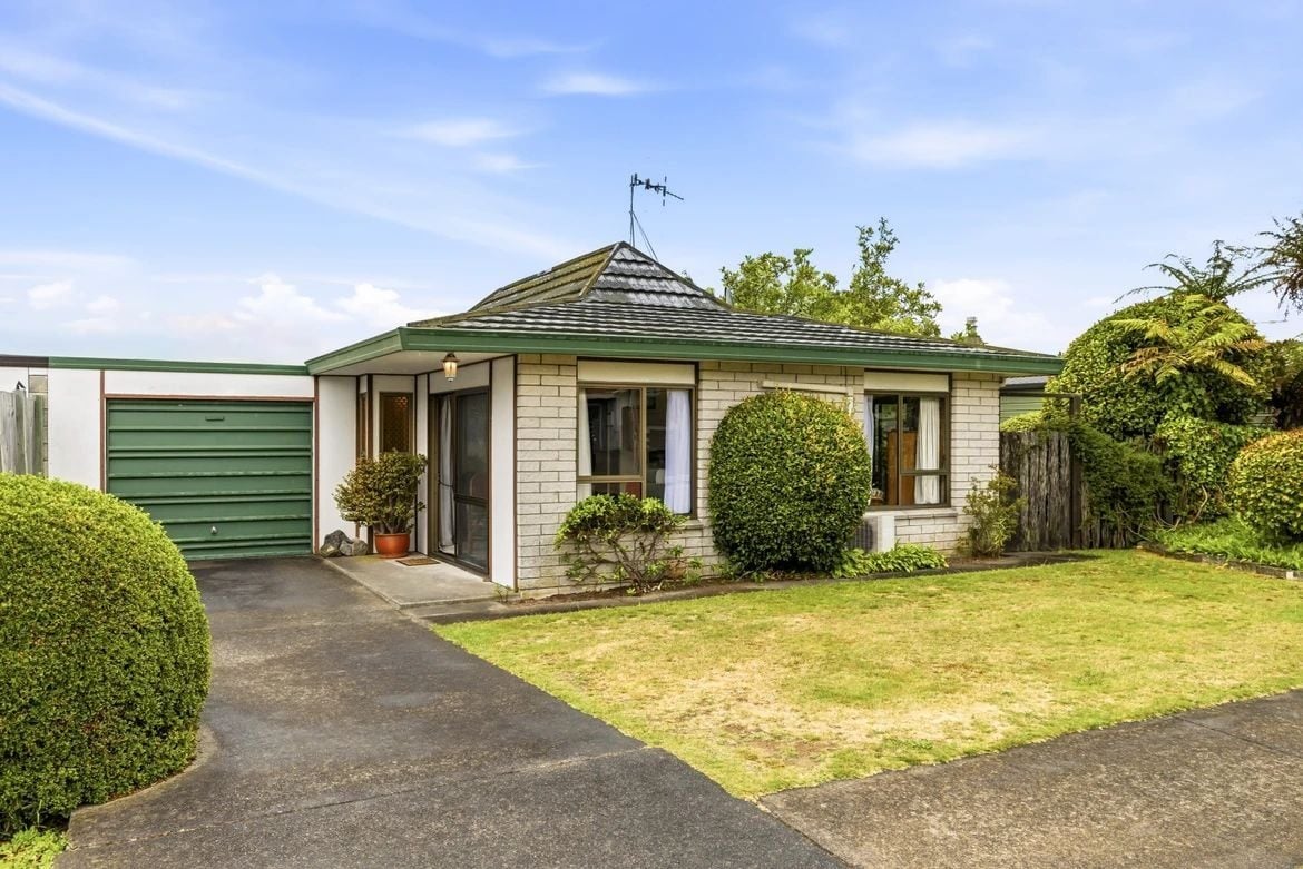 57 Whakaipo Avenue, Taupo, Taupo - Carousel 1