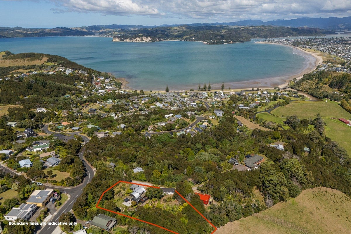 70C Centennial Drive, Whitianga - Carousel 38