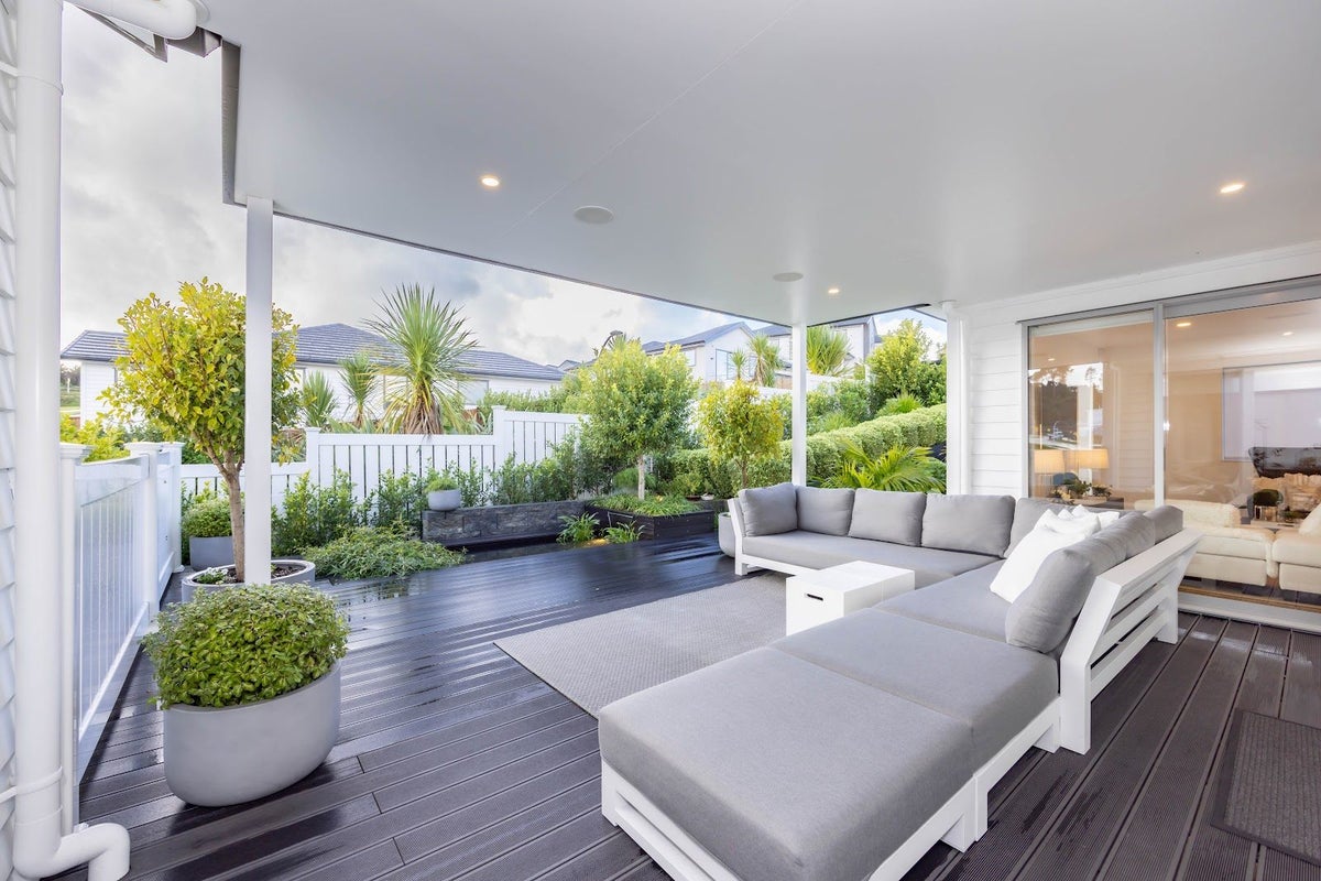 32 Celestial Crescent, Orewa, Orewa - Carousel 1