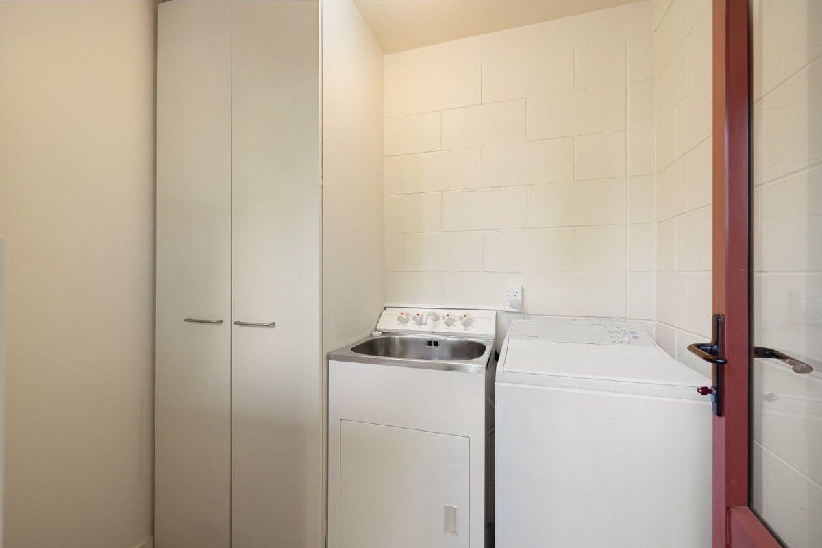 2/17B Cracroft Terrace, Cashmere, Christchurch - Carousel 11