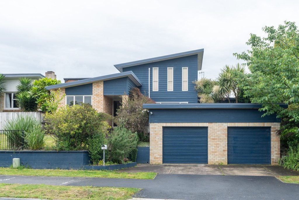 1 MacDiarmid Road, Beerescourt, Hamilton - Carousel 34