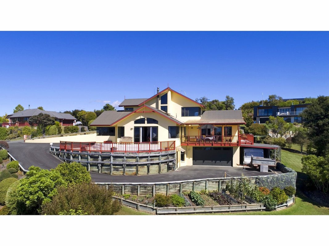 9 Van Beek Place, Ruby Bay, Mapua - Carousel 1